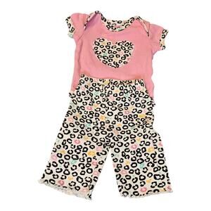 WeePlay 2pc Outfit – Size 0–3 Months – Pink Cheetah Print